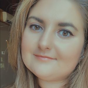 Meet your Posher, Helena